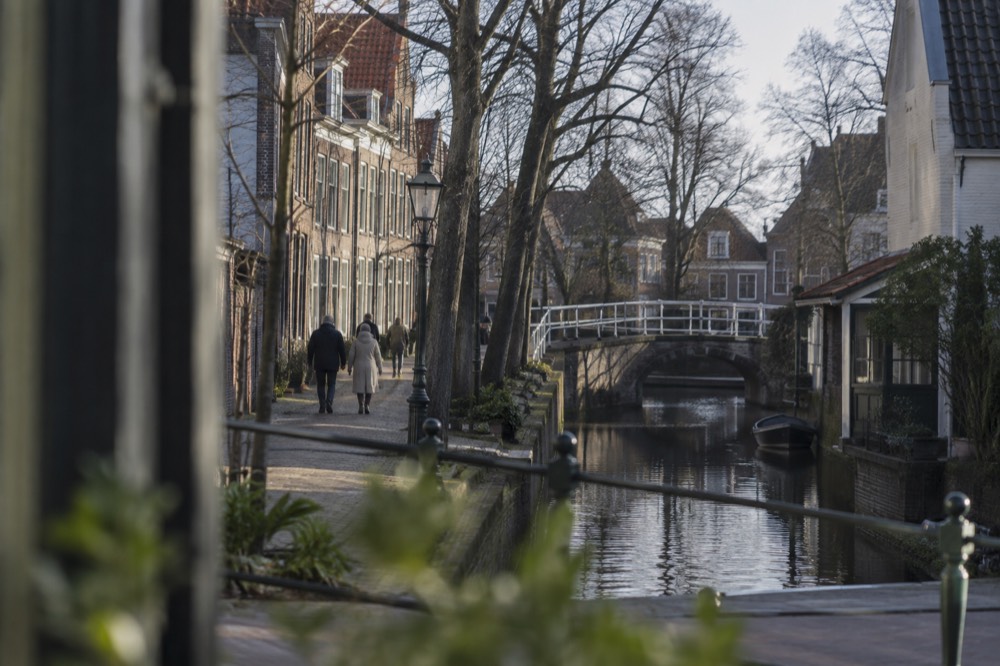 Alkmaar Beyond the Market: Canals, Courtyards and the Old Centre