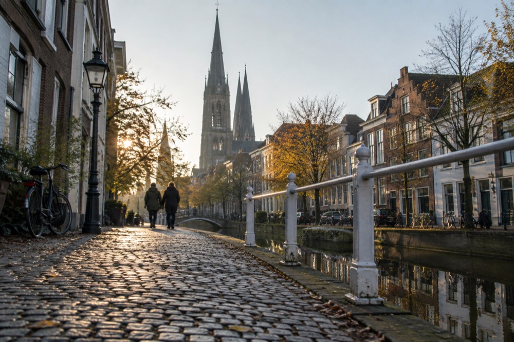 Late afternoon light on the buildings around Delft