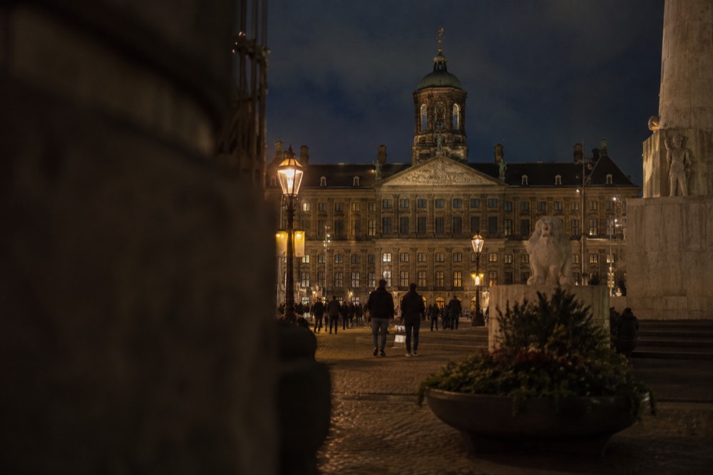 Low winter sun across the rooftops near Dam Square