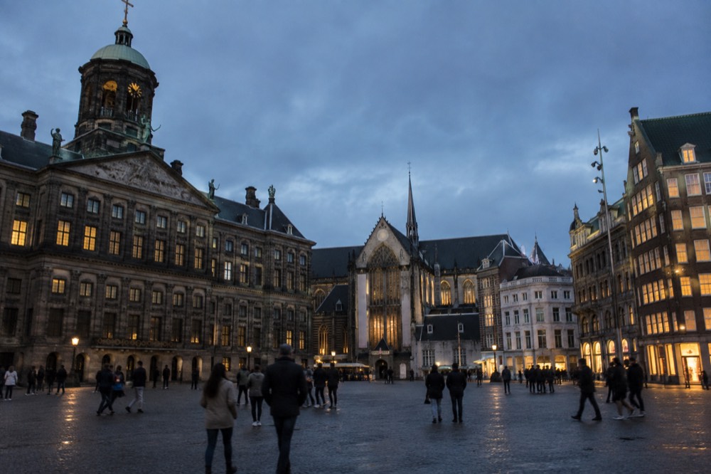 Late afternoon light on the buildings around Dam Square
